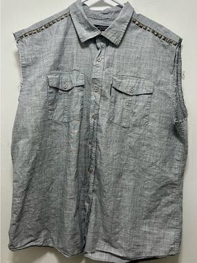 Ecko Unlimited Men's Sleeveless Button-Down Shirt in Gray with Stud Trim